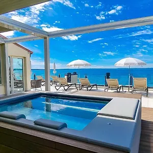 https://hotel-villa-letizia.hotelinveneto.com
